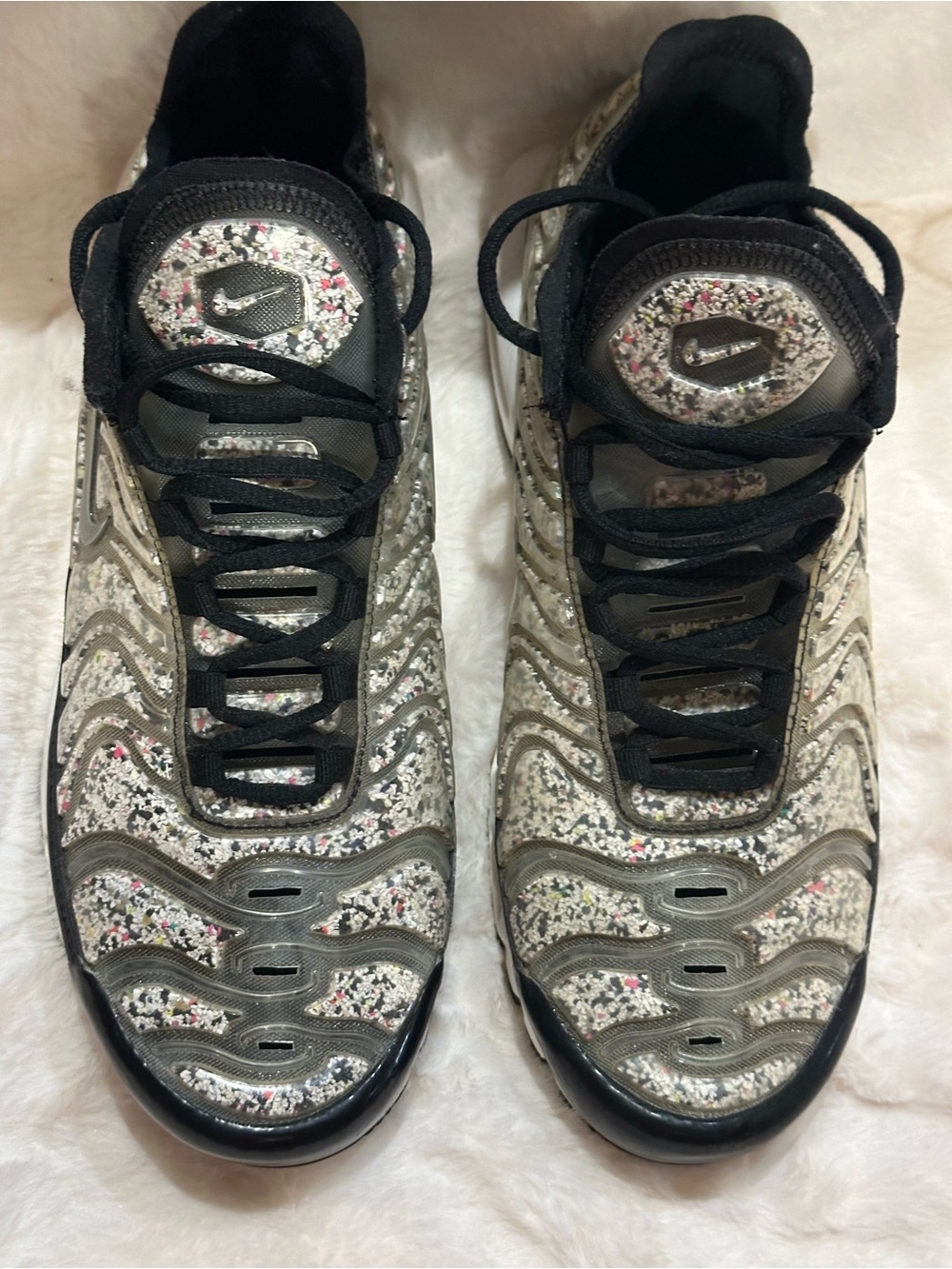 Nike Silver Speckled and Black Air Max Style Sneakers